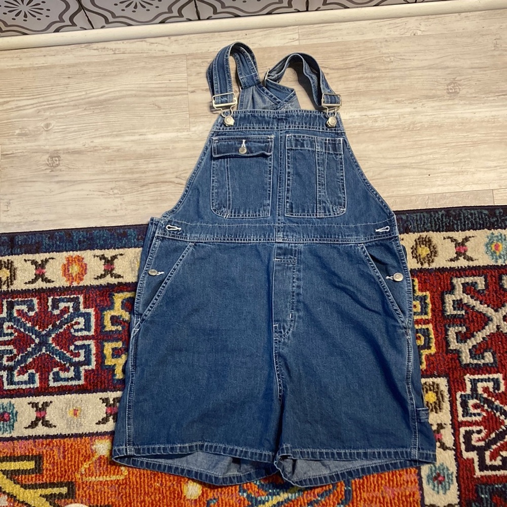 Gap short overalls